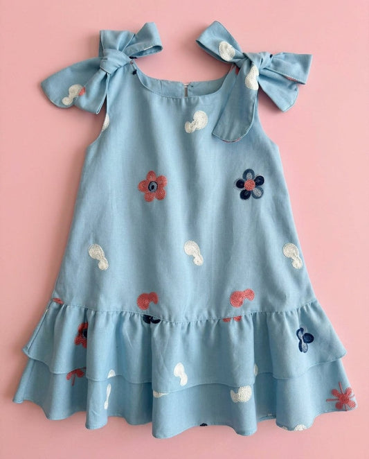 Vestido Azul babadinho - foto 1